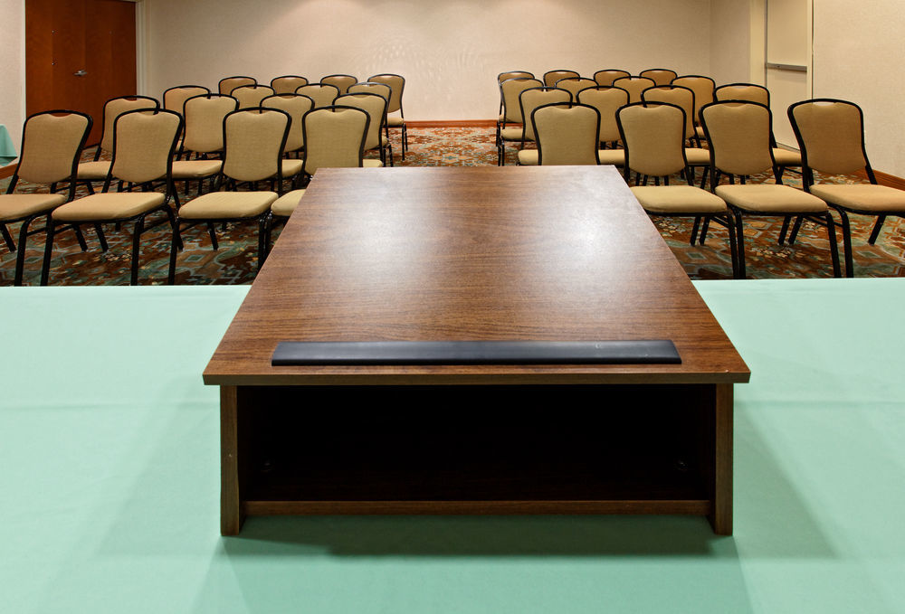 Holiday Inn Express & Suites - Dodge City By Ihg Bagian luar foto